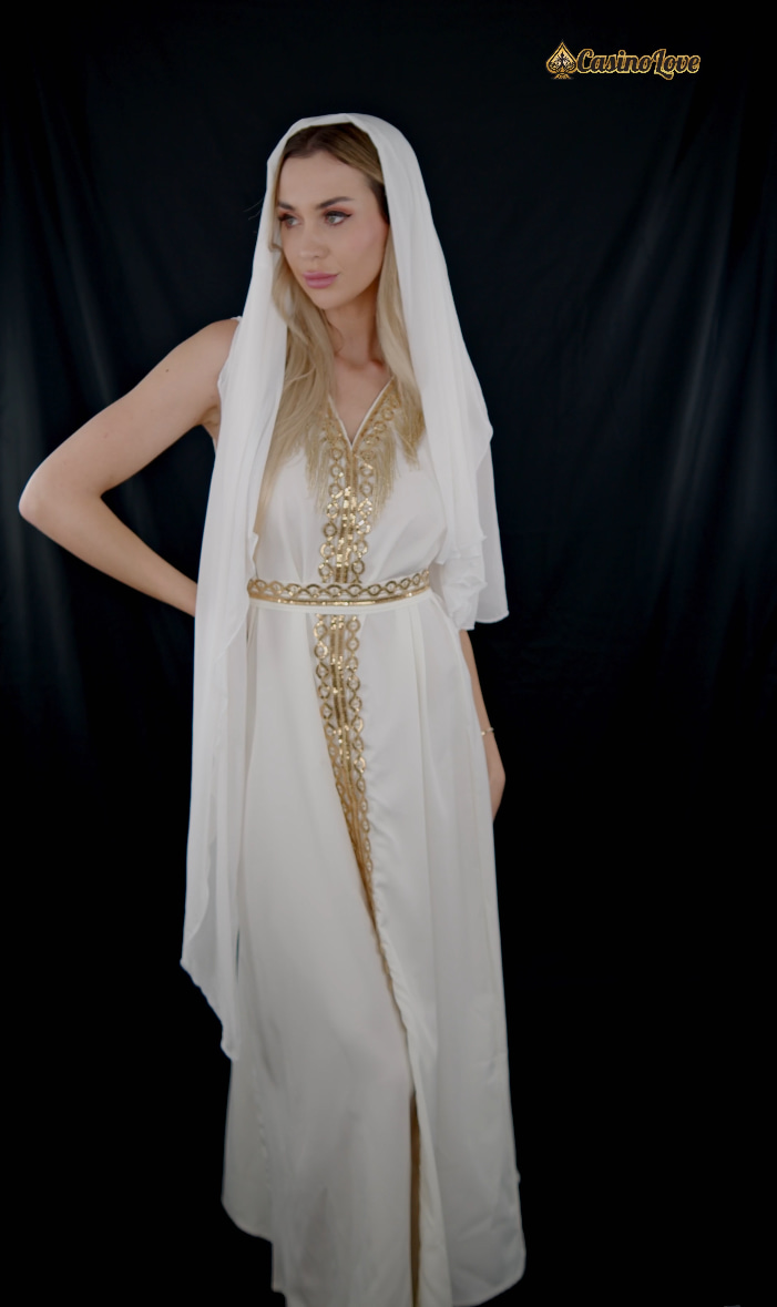 Egyptian cosplay costume - White and golde